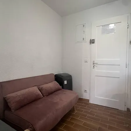 Studio 4 Pers Avec Terrasse, Piscine, Parking - 100m Plage Et Commerces - Fr-1-768-96 Сasa de vacaciones *