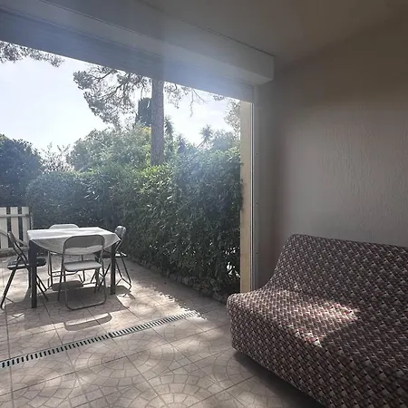 Studio 4 Pers Avec Terrasse, Piscine, Parking - 100m Plage Et Commerces - Fr-1-768-96 בית נופש *