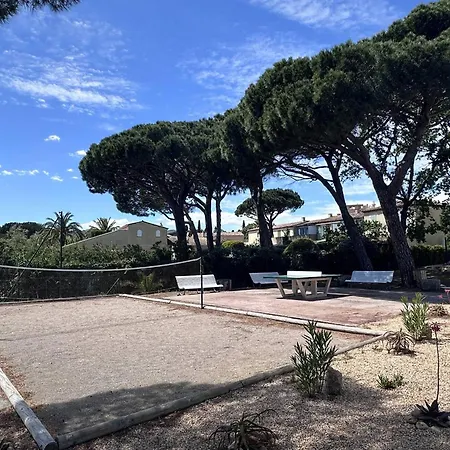 Studio 4 Pers Avec Terrasse, Piscine, Parking - 100m Plage Et Commerces - Fr-1-768-96 בית נופש *